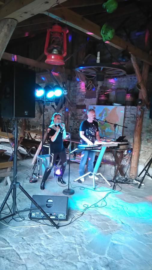 Отель U Pastorku Racice  Экстерьер фото
